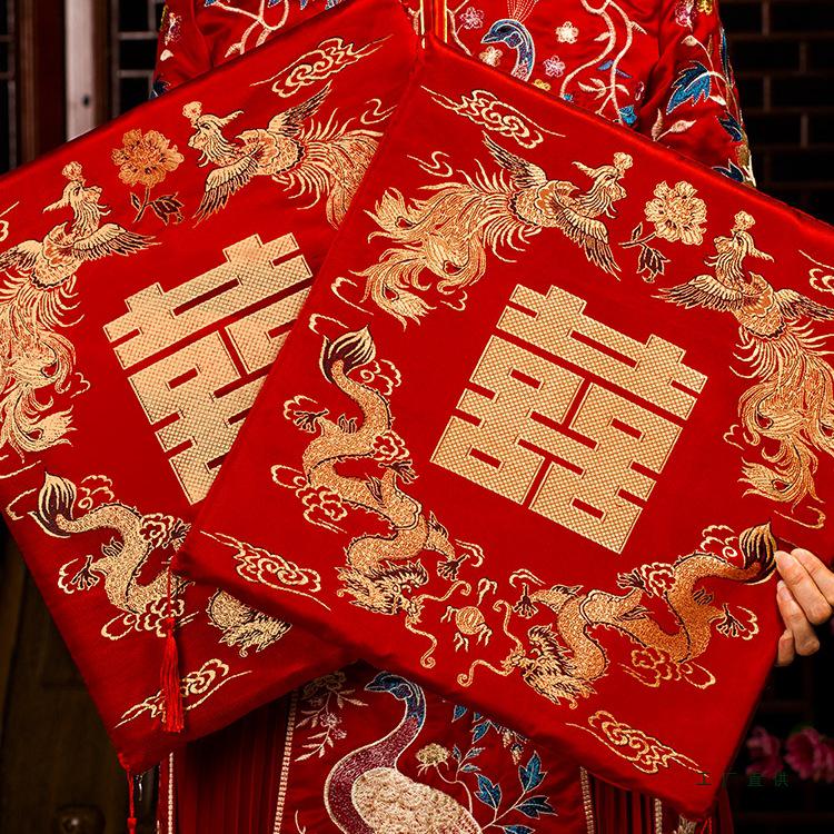 Red Wedding Kneeling Cushions for Newlyweds: Perfect for Blessings, Tea Ceremony, and Traditional Kowtow Rituals.