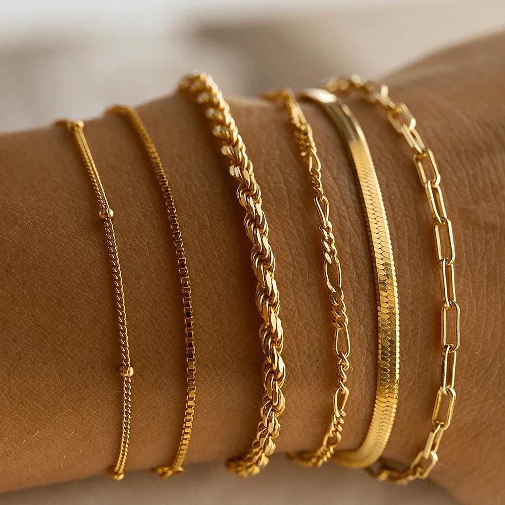 Minimalist Women's Multilayer Alloy Bracelet Set - 10-Piece Cuban Chain Style.