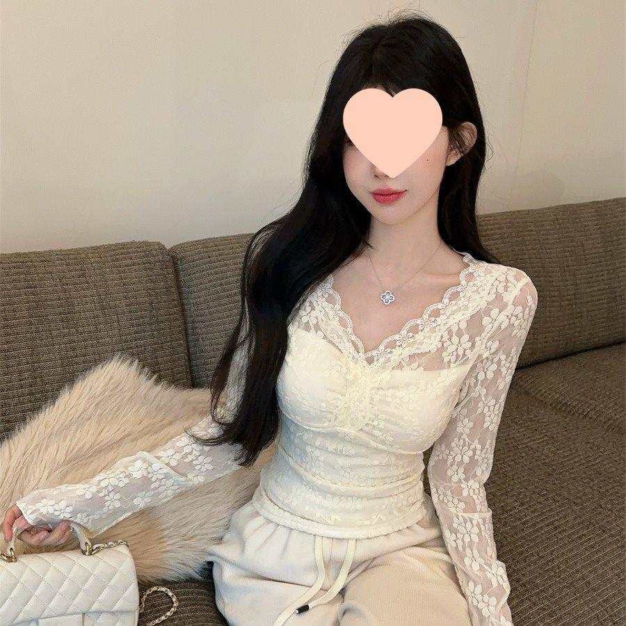V-Neck Lace Hollow-Out Women's Spring/Autumn Top: Chic & Versatile Base Layer 