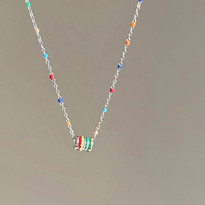 

Откройте для себя настоящую любовь: Двухслойное женское ожерелье в форме звезд — милая, стильная и высококачественная цепочка на ключицу.