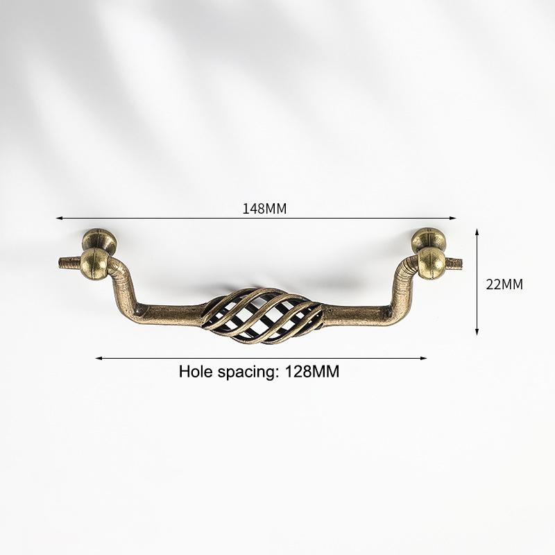 Dekorativer Vogelkäfig Bronzegriffe für einen Vintage-Look an Schränken