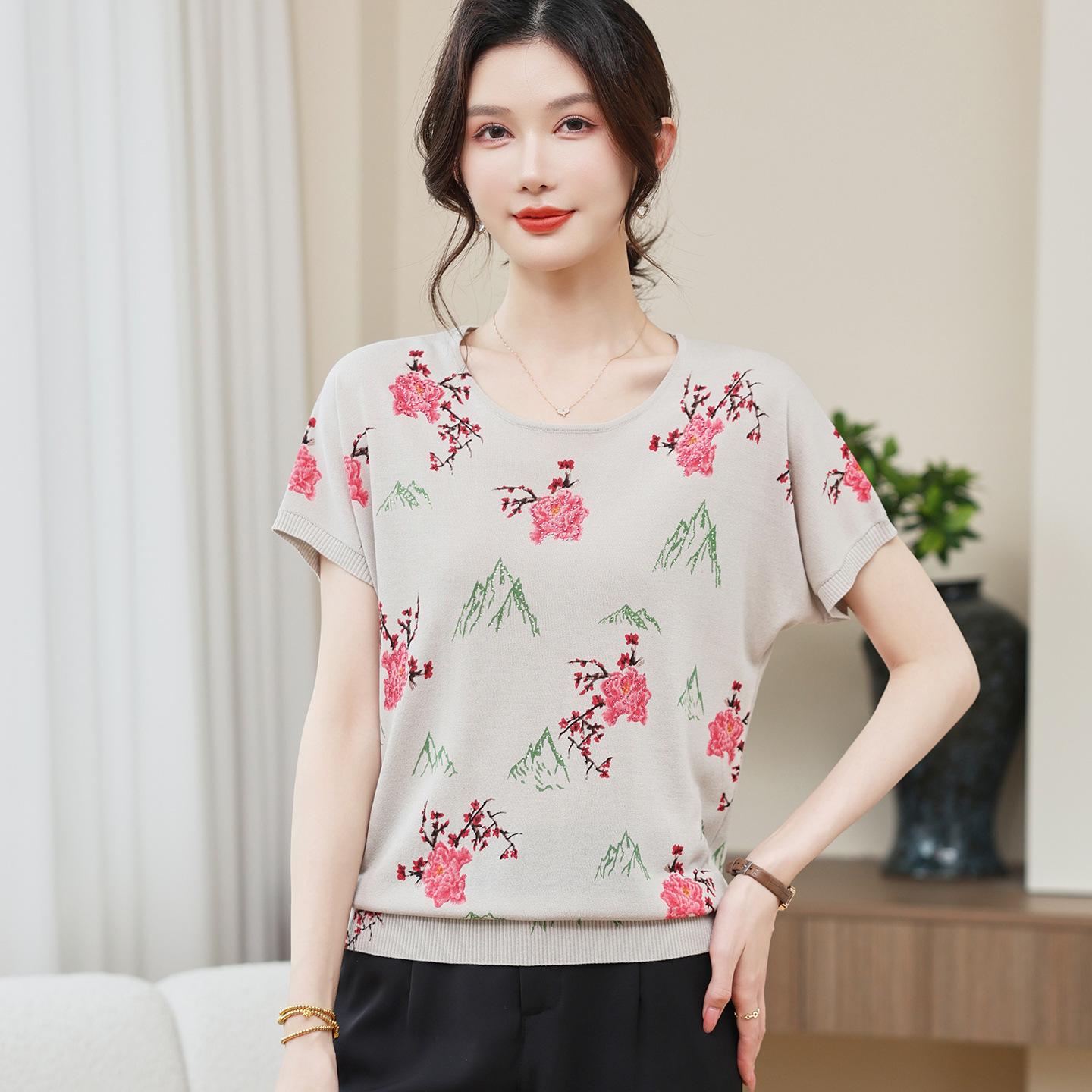 

2026 New Style Ice Silk Printed T-Shirt: Short-Sleeved Top for Middle-Aged and Elderly Women, Perfect Mother s Day Summer Wear XL (100-110 jin) серый
