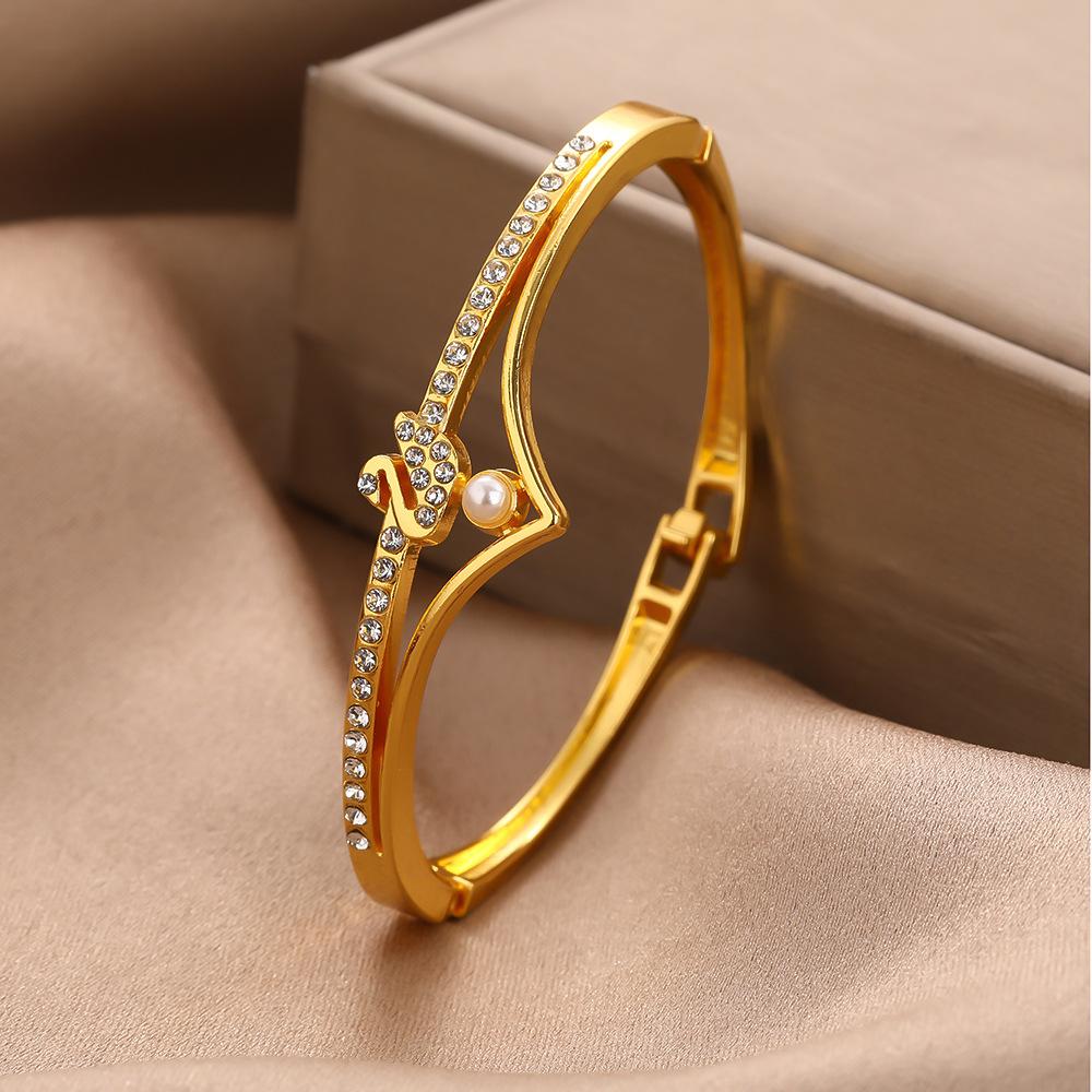 New fashion swan shape simple personality niche light luxury diamond design bracelet alloy butterfly jewelry