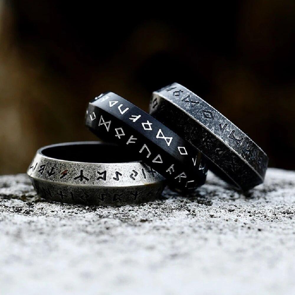 Ny design Enkel Odin Norse Viking Amulet Rune Ring For Menn Kvinner 316L Rustfritt Stål Mote Ord Retro Smykker Engros