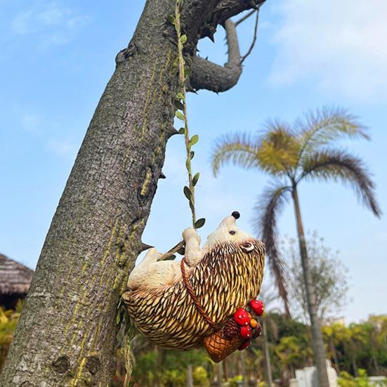 Climbing Hedgehog Figurine Handmade Resin Hedgehog Statue Wall Animal Decoration for Home Garden Tree Fence