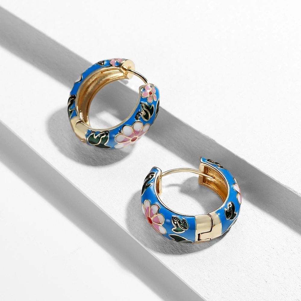 New Fashion Enamel Flower Huggie Hoop Earrings for Women Vintage Boho Circle Small Earrings Statement Jewelry Brincos Gifts