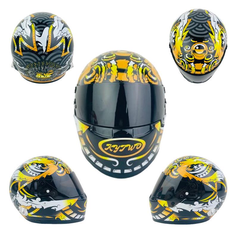 Venom Custom Bear Doll: Model Locomotive, Motorcycle Helmet, Car Pendant, Mini Figurine