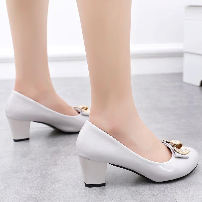 Mode Strass Damen Pumps Frühling und Herbst High Heels Schuhe für Damen Koreanischer Stil Großhandel Schnelle Lieferung Urlaub 39 Schuhe