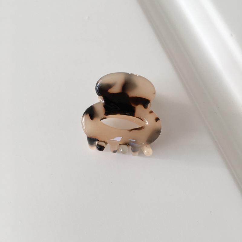 

Мини Геометрическая Уникальная Заколка-Краб Для Волос В Красивом Темном Мраморно-Сером Цвете Для Любителей Моды Cream Tortoise