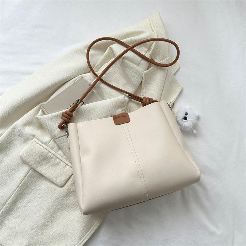 Stylish Pu Leather Tote Bag For Women Versatile And Casual Commuter Bag