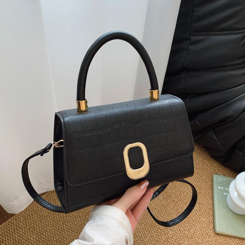 

Универсальная сумка-кроссбоди в новом тренде, маленькая квадратная сумка, женская, повседневная, с характером, легкая, однотонная, популярная, с темпераментом, премиальная сумка-мессенджер чёрный