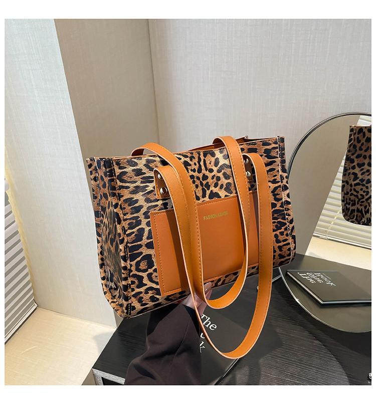 Beautiful Capacity Large Tote Bag For Women With Striped Design Ideal For Daily Outings Shopping And