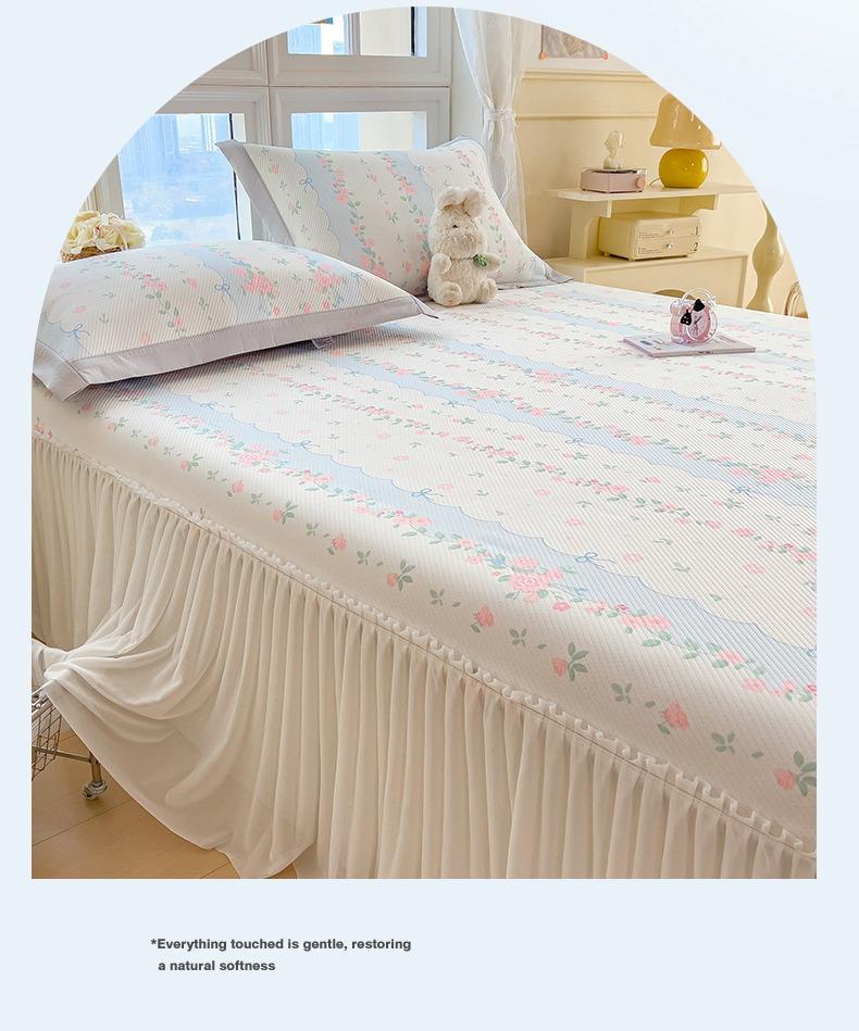 Princess Style A-class Lace Bed Skirt Cooling Mat Three Piece Set, Cool Feeling Ice Bean Bed Skirt Ice Silk Mat Three Piece Set