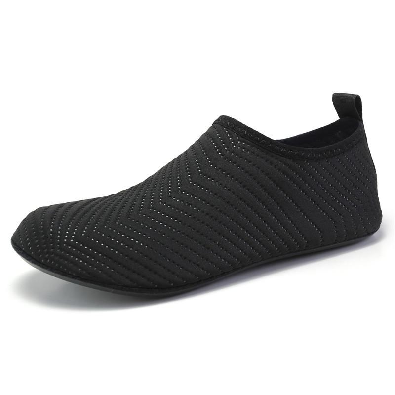 Hot sale Black Men Aqua Shoes Quick Drying Beach Barefoot Shoes Men Women Yoga Shoes Summer Swimming Shoes Unisex Diving Socks