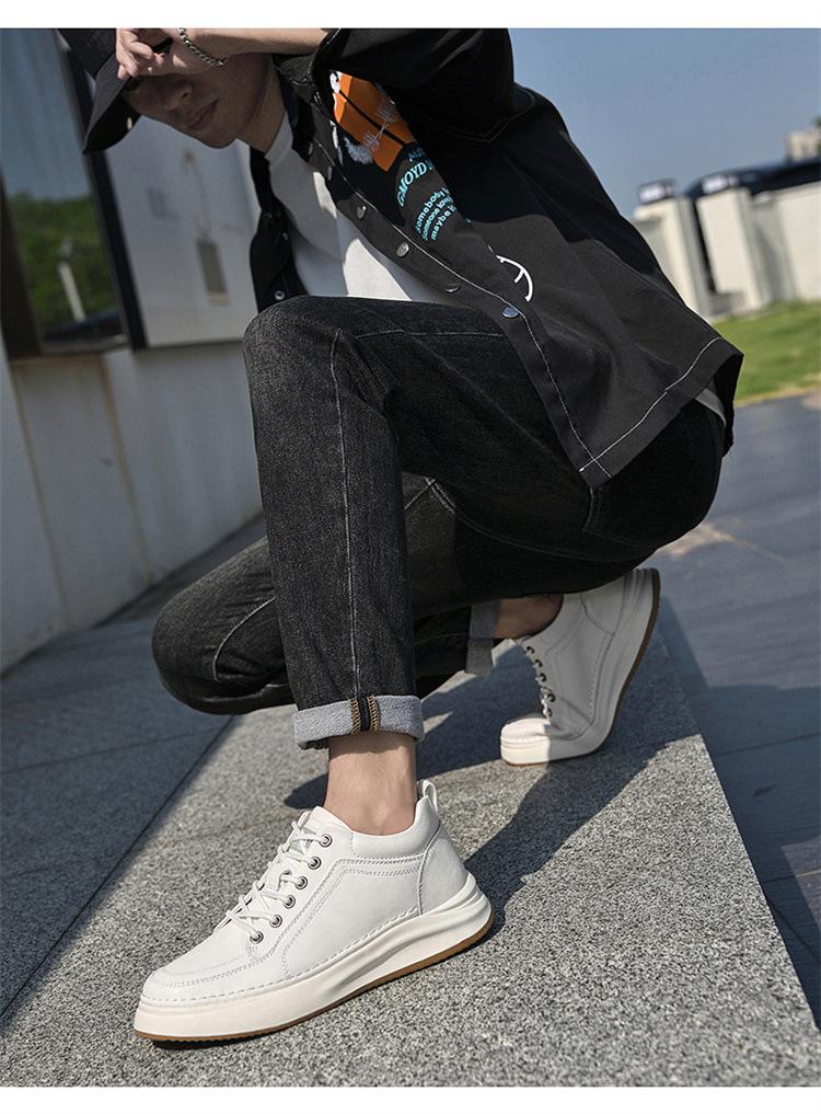 Men's White Leather Low-Top Skate Shoes with Thick Sole, British Style, Height Increasing, Trendy and Versatile.