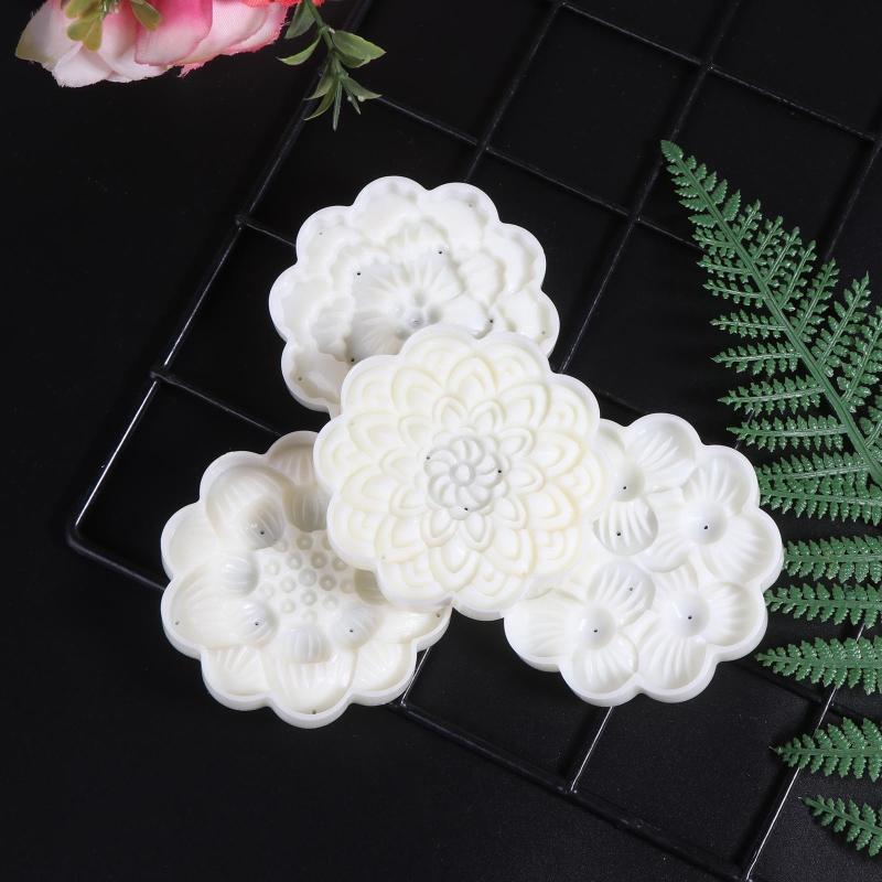 Cute FlowerS Shape DIY Pastry Moulds Mooncake Mold Mooncake Mould Hand Pressure Tool Plastic Material Baking Accessories