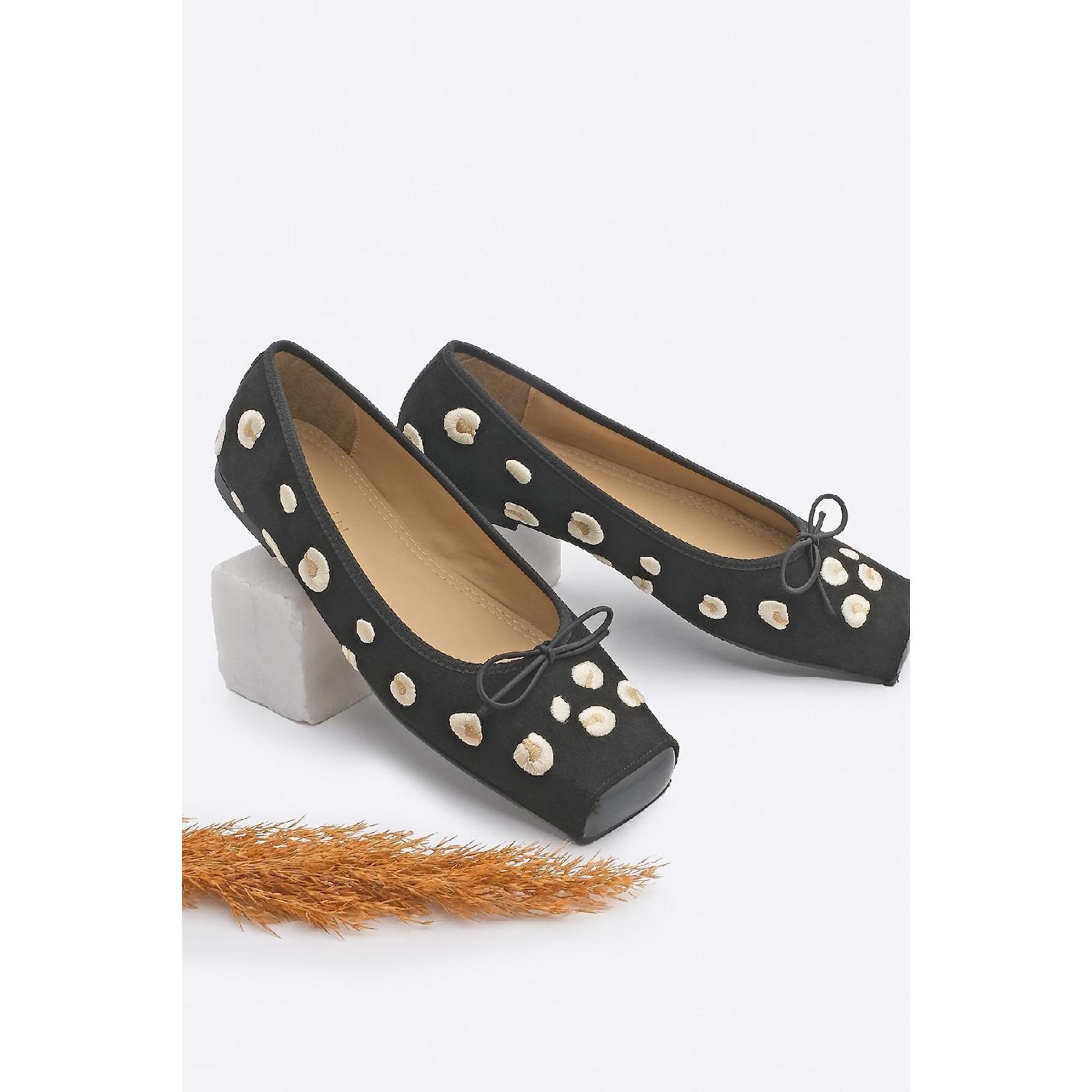 

Women s Blunt Toe Bow Detailed Embroidered Ballet Ballet Makra Black 36 класичні рожеве кольору