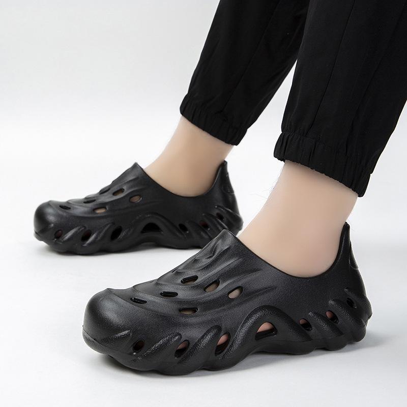 Summer wear casual creek non-slip beach cool slippers hole shoes water ripple men's sandals men