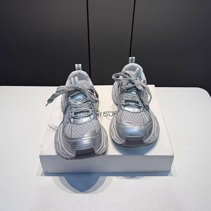 

Папины кроссовки для девочки 2025 весна и осень новинка толстая подошва дышащие спортивные туфли ремешки повседневная обувь инс супер огонь интернет-знаменитость взрыв 40 серебряный