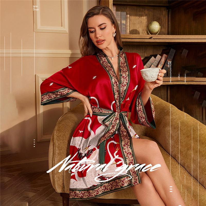 Bedruckter Pyjama aus Eisseide für Damen, Sommer, kühles Gefühl, kurzer Bademantel, Robe mit Schnürung, Homewear