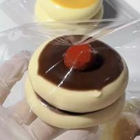 

Simulation Dessert Squeeze Toy, Creamy Fingertip Fidget, Anti-Anxiety Strawberry Soufflé Stress Reliever синий