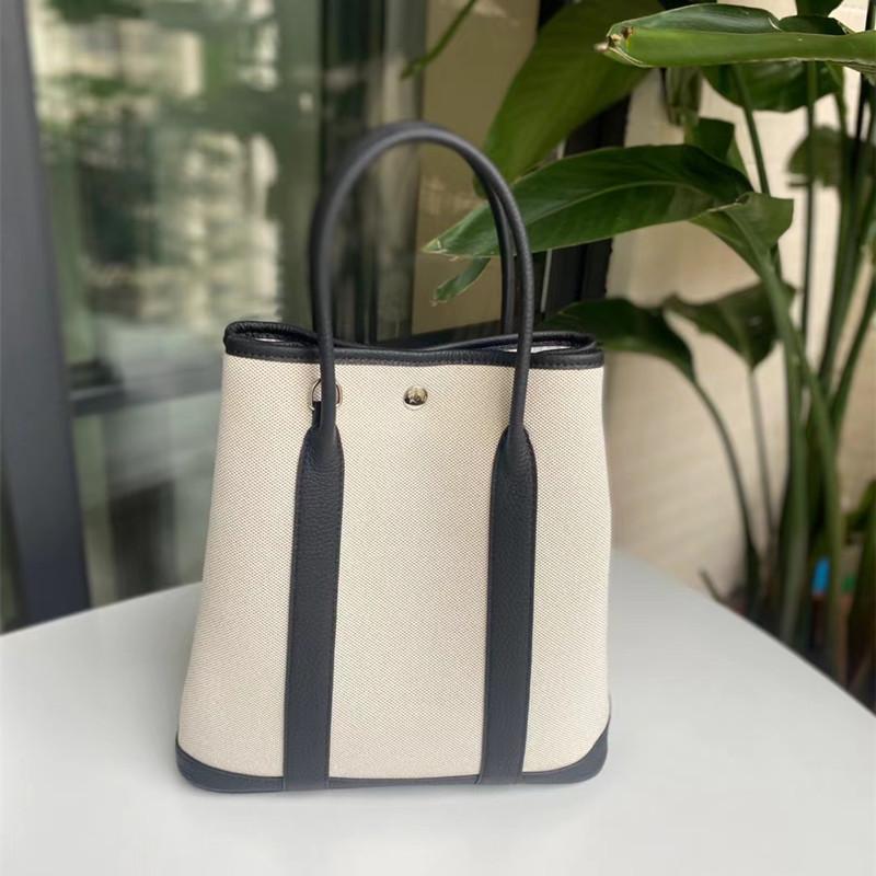 2024 Vertical Garden Tragetasche aus Rindsleder und Canvas: Hand-, Schulter-, Crossbody-, Pendler-, Großraum-