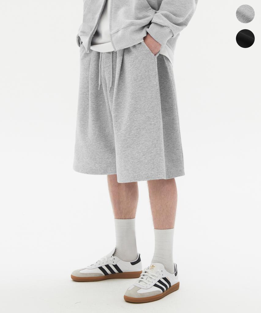 TRILLION Single-Pleat Bermuda Sweat Shorts_2 Colors