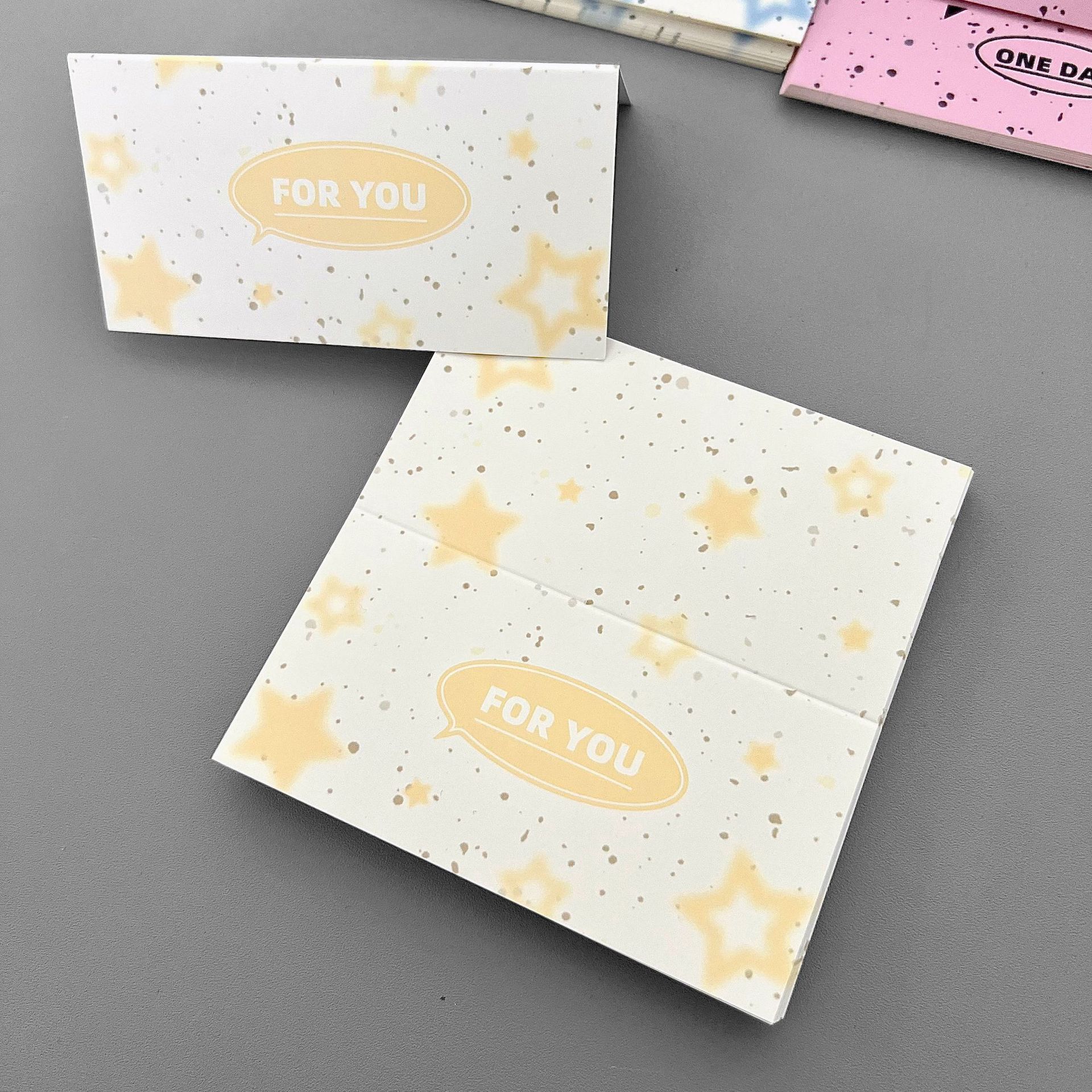 

10 шт. корейские Ins с героями мультфильмов и английскими буквами, румяна, двойной складной головной убор, милые Kpop Star, упаковка для фотокарточек, сделай сам, декоративные материалы