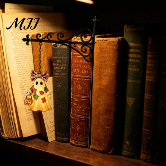 Retro Style Halloween Props Library Lantern, Decorative Bookshelf Lamp, Patchwork Ghost Durable Seasonal Holiday Accents Light with Witch Hat, Spooky
