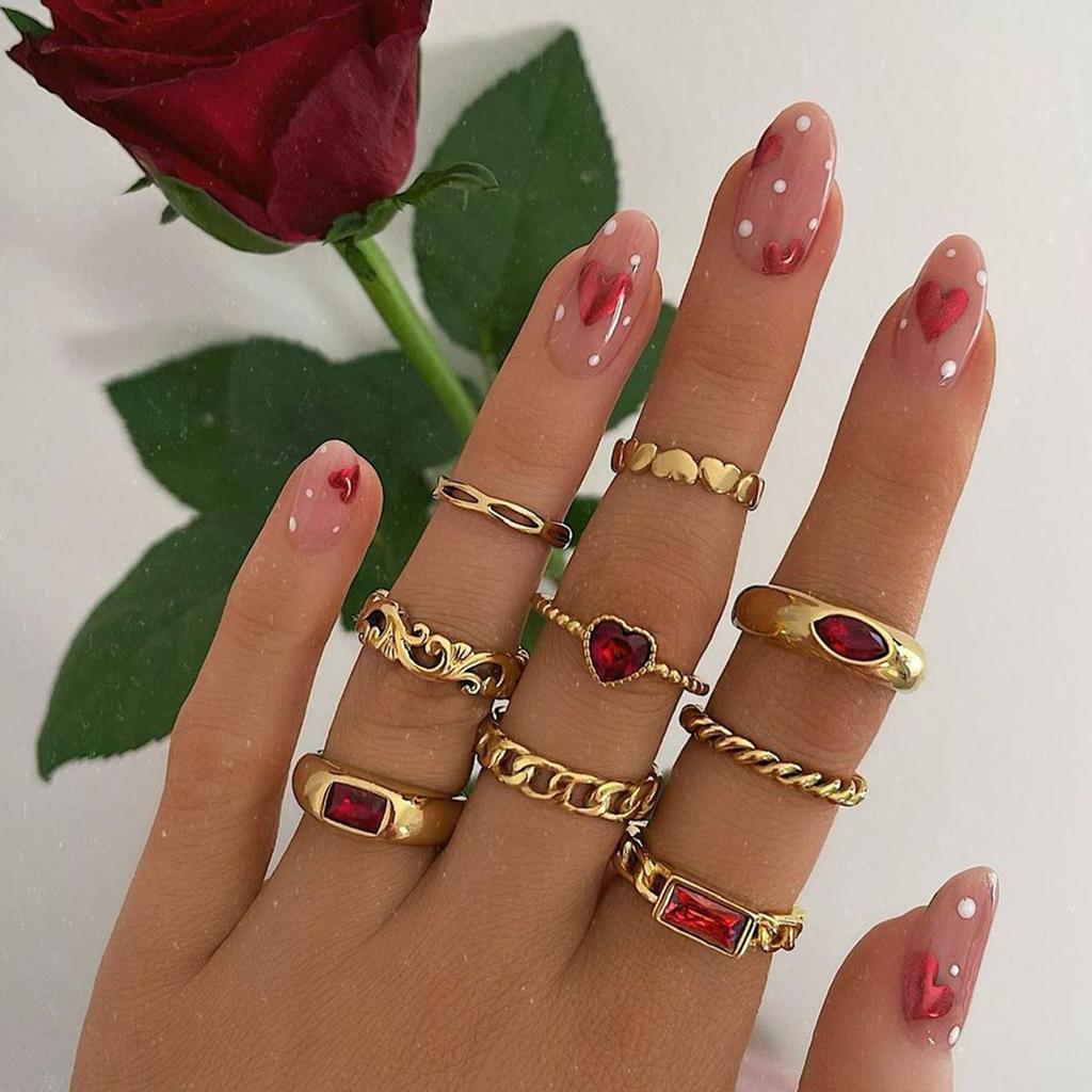 Retro Imitation Emerald Love Ring, Creative Peach Heart with Diamond Hollow Chain Ring Nine-piece Set for Women