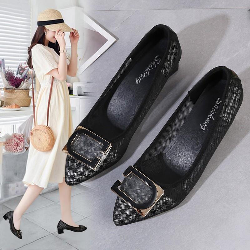 Women's High Heels 2025 Spring New Kitten Heel Versatile Cutout Breathable Single Shoes