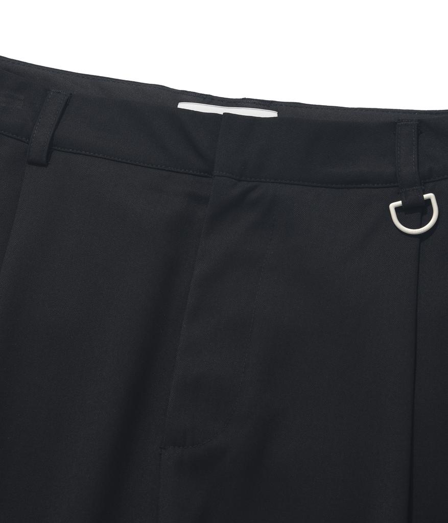 FALLETT Wide Bermuda Pants Black