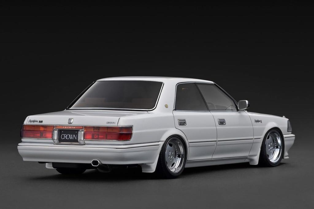Ignition Model TOYOTA CROWN Royal Saloon G White Finished Model IG3735 TK.Company 1/18 (130)