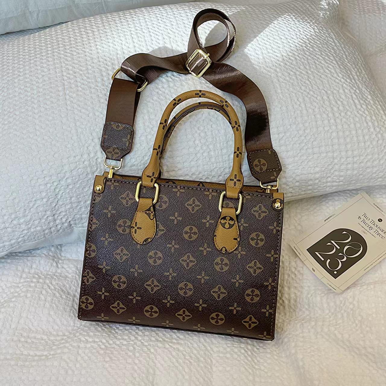 

Текстурированная ретро-пресбиопия маленькая квадратная сумка темперамент женская наплечная портативная