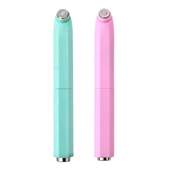 1/2 szt. Magnes do paznokci 'Kocie Oko' 3 w 1 Dwustronny Długopis Magnetyczny do Lakieru Paznokci Domowe Studio Kosmetyczne Kobiety Magnes do Żelu 'Kocie Oko' Narzędzie do Zdobienia Paznokci