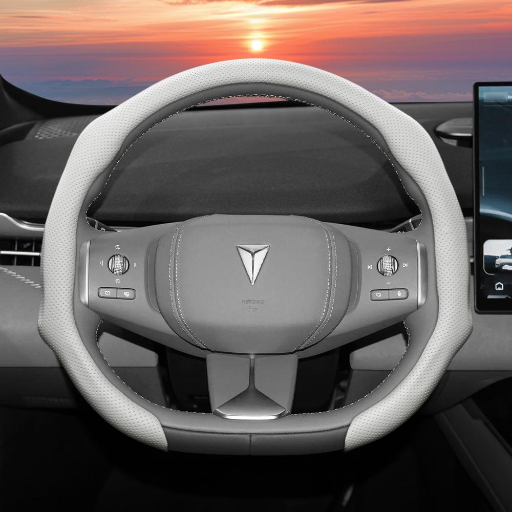 vcxja9 Suitable for Gwm Deepal Perforated Leather Steering Wheel Cover, Non-Slip, Sweat-Absorbent, Breathable, Integrated Snap-On Protective Case