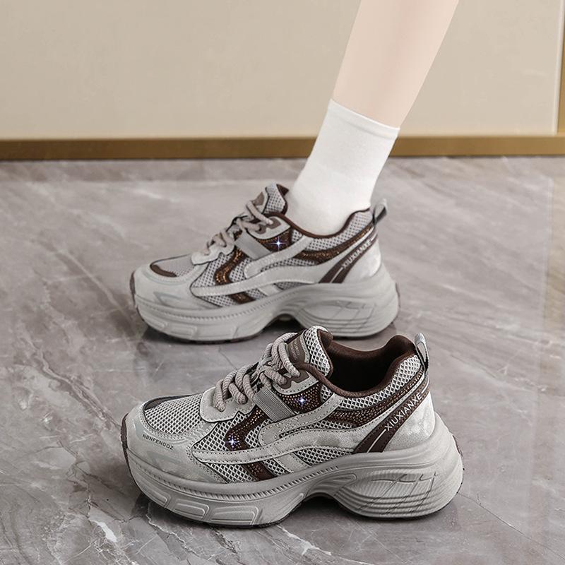 

[Дядя Обувь] Папины кроссовки Женские Демонстрирующие стопу Стразы Повседневные кроссовки Осень 2025 Маленькая сетка Беговые кроссовки Толстая подошва 40 коричневый