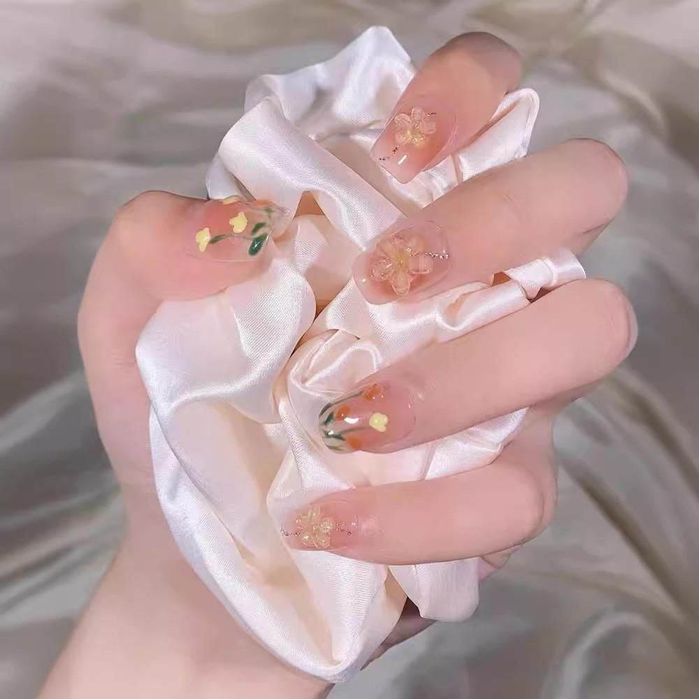 Painted Hand Tulip Worn Nail Art With 3d Flower Nail Sticker Decoration Finger