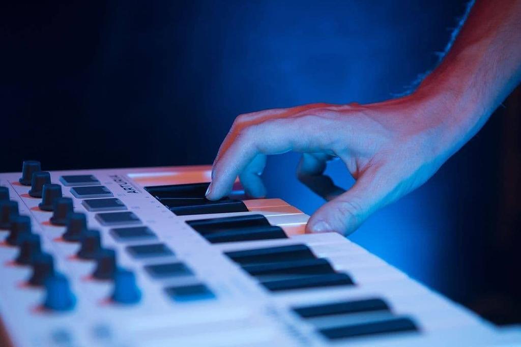 ARTURIA MINILAB MK2 SP Special Bundle Set MIDI Keyboard Controller by Arturia [MINILAB MKII/PIGMENTS/Reason+] 25-Key