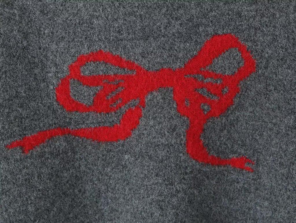 INS Fashion Bow Pattern Jacquard Pullover Sweater