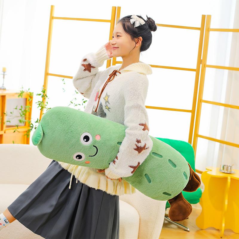 New Pet Cat Toys Plush Vegetables Cucumber Catnip Interactive Self-hi Gnawing Claws Teasing Cat Toy Worker