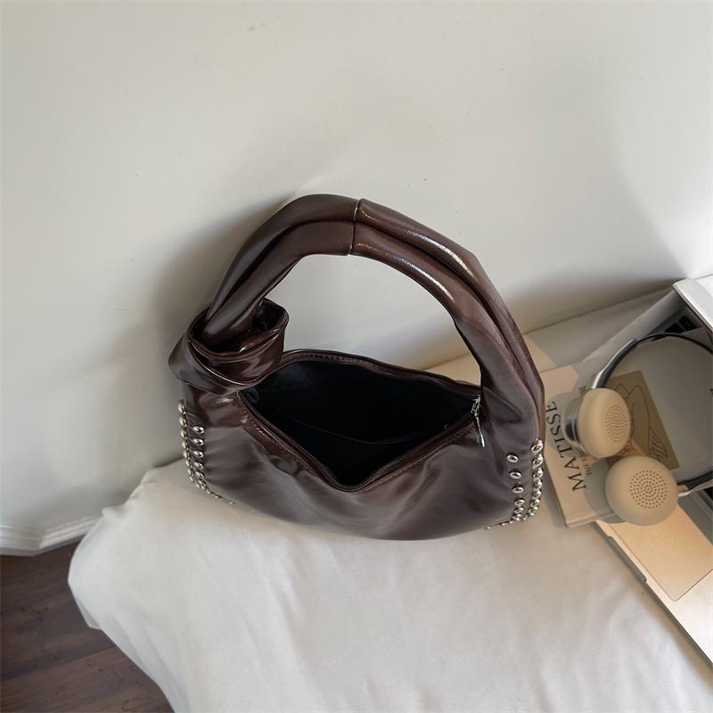Sac Hobo en Cuir pour Femme Sac à Bandoulière Riveté avec Détail Nœud