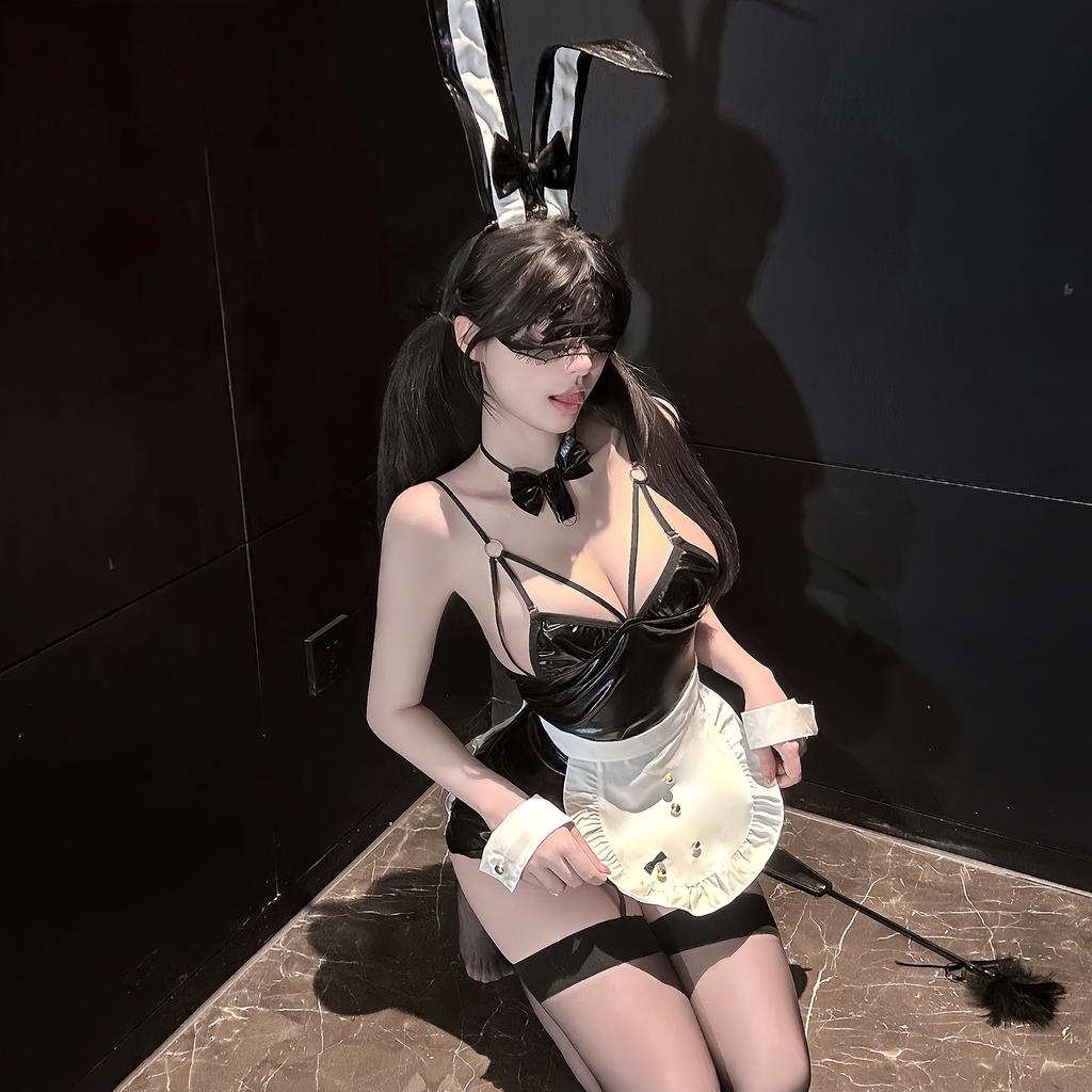 Sexy lingerie sexy bewitching pure lust girl bunny patent leather straps maid hot lust dress up