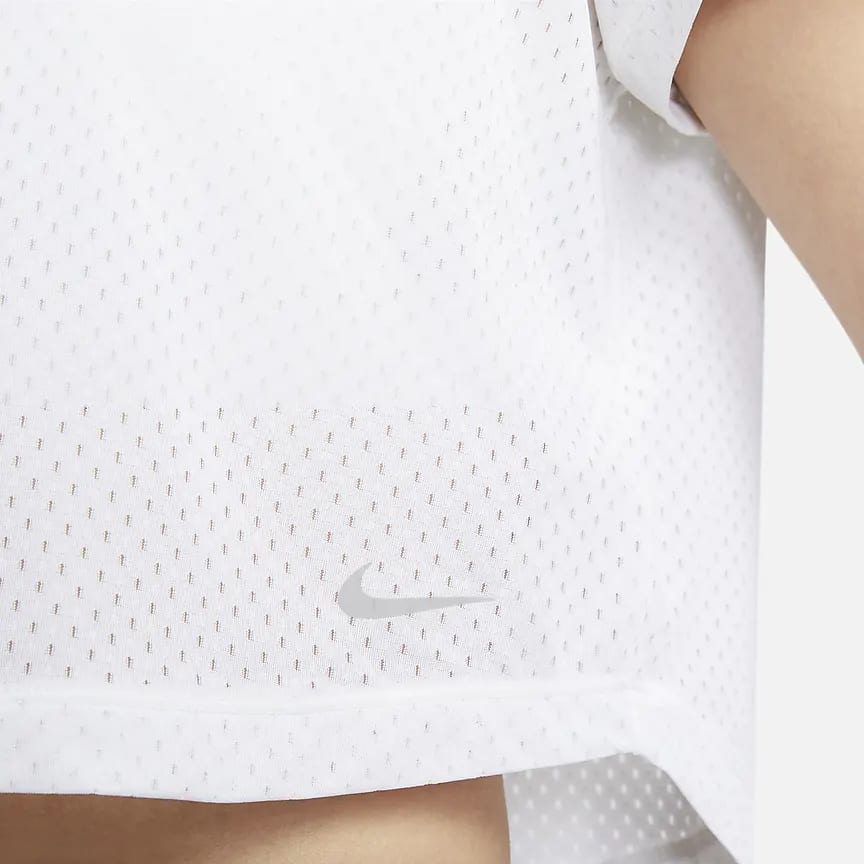 Nike One Classic Breathable Women's Dri-FIT Short-Sleeve Top White FN4118-100