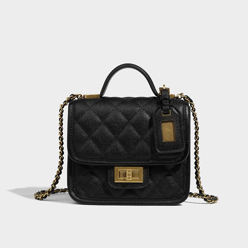 

Сумка-цепочка с вышитыми нитками в виде ромба Xiaoxiang 2024 года, новая женская универсальная сумка, легкая, роскошная, портативная, через плечо чёрный