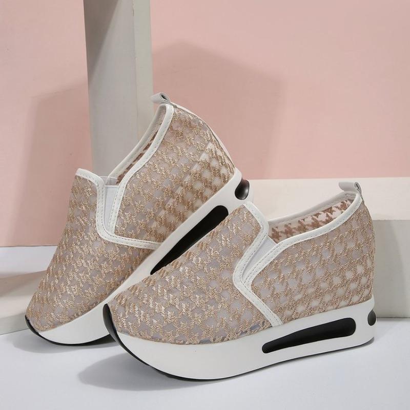 Fashion Women Sneakers Floral Embroidery Mesh Breathable Sneakers Women Slip On Casual Comfy  Platform Shoes Woman Zapatos De Mujer