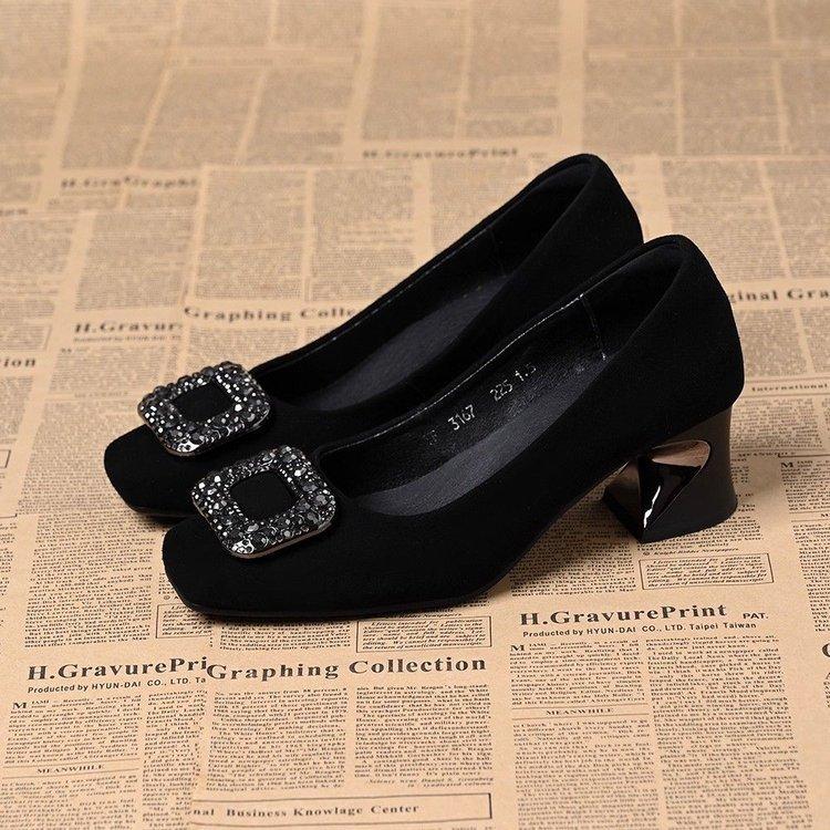 Foreign Trade Xiaoxiangfeng Thick Heel Single Shoes 2025 New Versatile Light Mouth Rhinestone Black High Heels Low Heel Mother