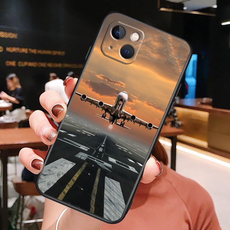 Airplane Pilot Phone Case For iPhone 16 Pro Max 15 13 12 11 14 Pro Max Plus 12 13 Mini XR 16e Funda Cover