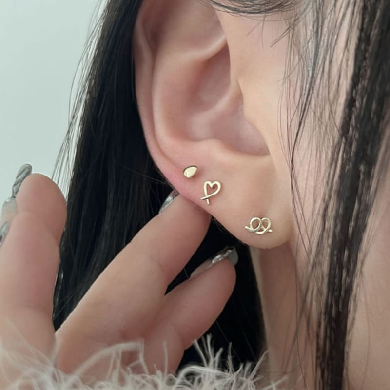 Youngglow 14k gezeichnetes Herz Piercing (2 Typ)