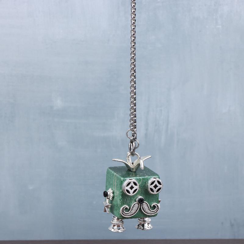 Lovely Hand-Made Punk Wooden Metal Steampunk Robot Charactors Keychain Pedant Necklace For Bag Charm Cool Jewelry Gift